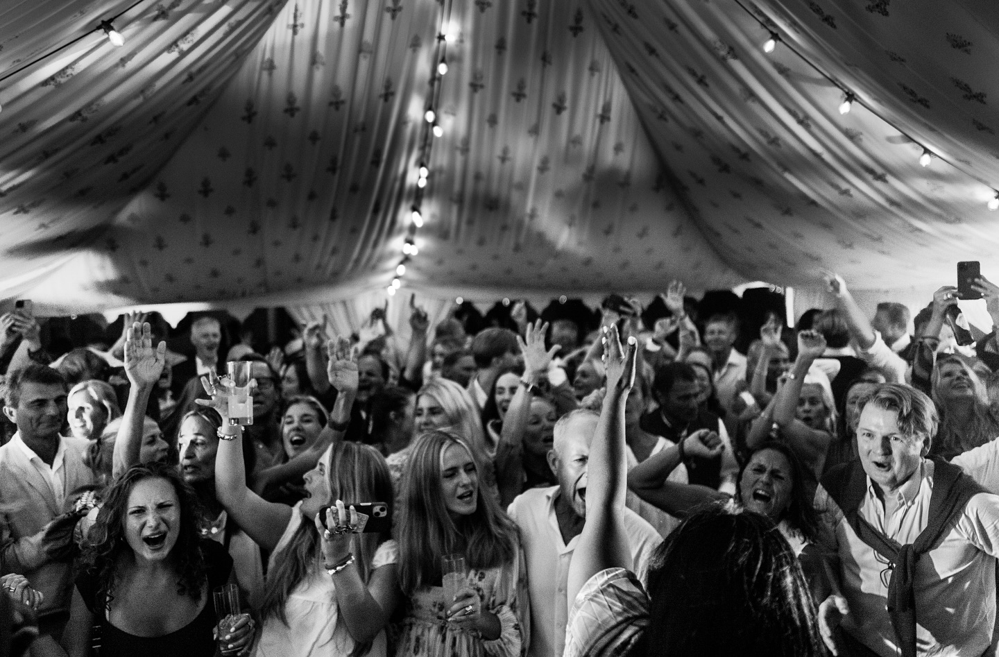 Dora Live Band lighting up the dance floor in Falsterbo, Sweden